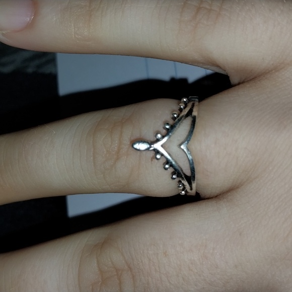 Silver ring - Picture 2 of 2